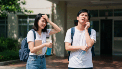 【夏季英語】中暑、曬傷、流汗怎麼說?實用英文會話一次學會 Summer English Heat Sunburn 250x141