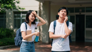 Summer English Heat Sunburn 320x180